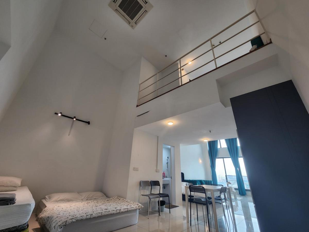 Sunrise Gurney Premium Executive City/Seafront Suite - Penang جورج تاون المظهر الخارجي الصورة
